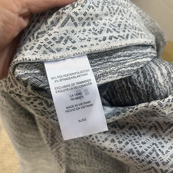 MPG Performance Gear Skirt sz Extra Large Black White Go Anywhere Travel Pockets - Picture 9 of 10